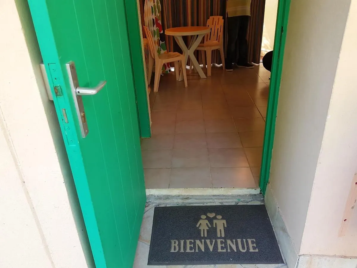 公寓 Studio En Bord De Mer A Sainte Anne 25 M² Avec Jardin Caritan